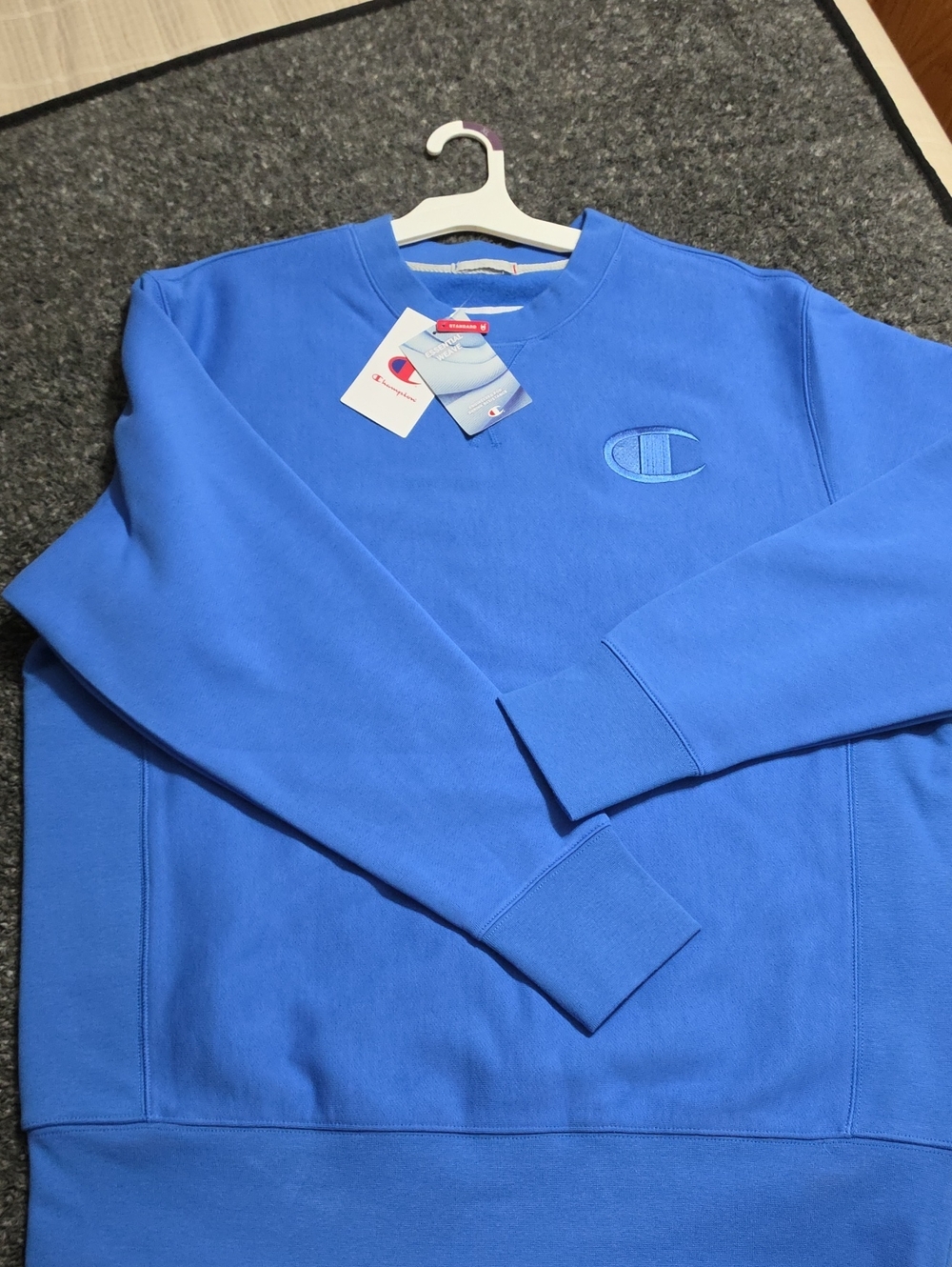Champion Men’s Crewneck Sweatshirt - Royal Blue